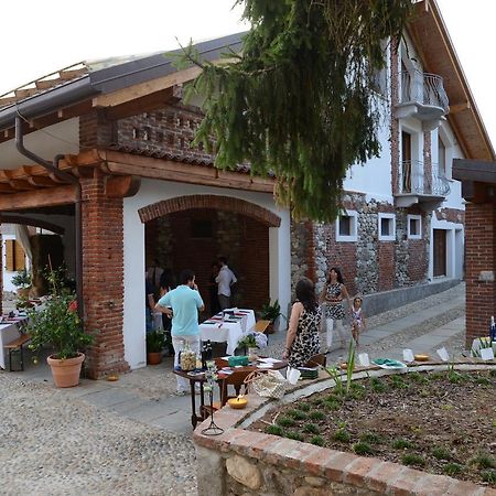 Relais Profumo Di Vino Bed & Breakfast Боргоманеро Екстериор снимка